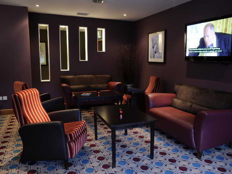 Premier Inn Glasgow Braehead Exteriör bild